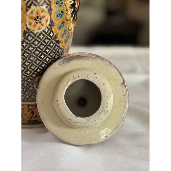 Chinese Hand Painted Vase Zhong Guo Zhi Zao Blue Gold Floral Motif Vintage China - Picture 6 of 8